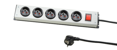 FRANCE, BELGIUM 16 AMPERE-250 VOLT, 5 OUTLET CEE 7/5 (FR1-16R) PDU POWER STRIP, SHUTTERED CONTACTS, ILLUMINATED "ON/OFF" DOUBLE POLE SWITCH, 2 POLE-3 WIRE GROUNDING (2P+E), 3.0 METER (9FT-10IN) LONG POWER CORD, CEE 7/7 "SCHUKO" (EU1-16P) ANGLE PLUG. BLACK BASE/GRAY COVER. 

<br><font color="yellow">Notes: </font> 
<br><font color="yellow">*</font> For horizontal rack applications use #52019 or #52019-BLK mounting plate.
<br><font color="yellow">*</font> All CEE 7/7 European "Schuko" type plugs & power cords mate with France / Belgium outlets, sockets, connectors.

