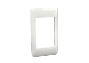 WALL PLATE FOR MODULAR SIZE SOUTH AFRICA OUTLETS, SWITCHES. WALL PLATE ACCEPTS COMBINATIONS OF THREE 25mmX50mm OR ONE 25mmX50mm & ONE 50mmX50mm SIZE MODULAR DEVICE. WHITE. 

<br><font color="yellow">Notes: </font> 
<br><font color="yellow">*</font> Requires one #73412 mounting frame.
<br><font color="yellow">*</font> Plugs, power cords, sockets, switches, mounting frames and wall plates are listed below. Scroll down to view.