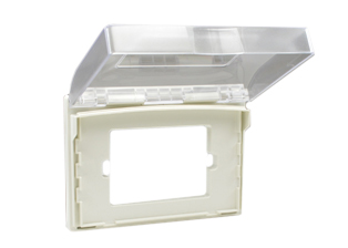 WEATHERPROOF HORIZONTAL MOUNT DEVICE COVER, IP55 RATED. PANEL OR WALL BOX MOUNT (MIN. WALL BOX SIZE = 16.5 CUBIC INCHES), CLEAR COVER. WHITE. 

<br><font color="yellow">Notes: </font> 
<br><font color="yellow">*</font> Mounts on American 2x4 wall boxes & International wall boxes with 3.28" (83mm / 84mm) mounting centers.
<br><font color="yellow">*</font> Cover accepts Universal, Multi-Configuration European, International outlets, switches, devices. View Dim. Data for details.
<br><font color="yellow">*</font> Cover accepts modular (36mmX36mm size) devices. Wall plate or Panel mount frame required. View Dim. Data for details.
<br><font color="yellow">*</font> Outlets, Switches, Circuit Breakers can be mounted @ "12", "3", "6", "9" clock hour position on wall plates / mounting frames.
<br><font color="yellow">*</font> Not for use on surface wall boxes # 74225, # 84225-AR.
<br><font color="yellow">*</font> Scroll down to view related outlets.  







 