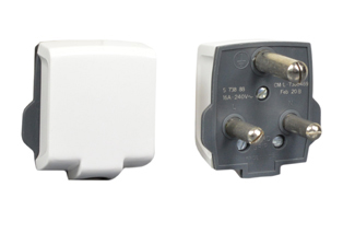 INDIA PLUG, 16 AMPERE-250 VOLT, IS 1293:2019 <font color="yellow"> TYPE M </font> (IN1-16P), REWIREABLE ANGLE PLUG, 2 POLE-3 WIRE GROUNDING (2P+E), MAX. CORD O.D. = 0.400" (10mm). WHITE.

<br><font color="yellow">Notes: </font> 
<br><font color="yellow">*</font> ISI mark, BIS approved.
<BR><font color="yellow">*</font> Plug mates with India 16A-250V type M outlets (IN1-16R).  
<br><font color="yellow">*</font> Power cords, plugs, outlets, GFCI/RCD sockets, PDU power strips, plug adapters listed below. Scroll down to view.
