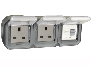 BRITISH, UNITED KINGDOM BS 1363, SAUDIA ARABIA SASO 2203 13 AMPERE-230 VOLT <font color="yellow">GFCI RCBO/RCD</font> DUPLEX OUTLET, TYPE G (UK1-13R, SA1-13R), 50/60 Hz, <font color="yellow"> 30mA TRIP</font>, SHUTTERED CONTACTS, WEATHERPROOF, IP55 RATED, HORIZONTAL SURFACE MOUNT WALL BOX, GLAND TYPE CABLE ENTRY, CLEAR LIFT LID COVERS, 2 POLE-3 WIRE GROUNDING (2P+E). COLOR BLACK ANTHRACITE.    <BR><font color="yellow">Notes:</font>  
<BR><font color="yellow">*</font> View technical data drawing for installation and connection components. 
<BR><font color="yellow">*</font> Downstream outlets can be protected. Use on single phase 230 volt circuits only.  <BR><font color="yellow">*</font> Latched RCD, No reset after power failure. RCBO (single pole + neutral) provides over current protection.  <BR><font color="yellow">*</font> Screw terminal torque = 0.08Nm. Operating temp. = -5C to +40C.   <BR><font color="yellow">*</font> Weatherproof IP66 rated outlets listed below. Scroll down to view.  <BR><font color="yellow">*</font> GFCI RCBO/RCD outlets are available for all countries. Contact us.  